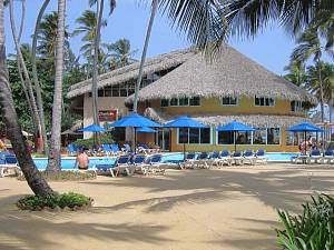 Pool am Strandrestaurant im Barceló Dominican Beach