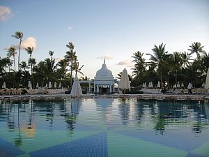 RIU Palace Punta Cana, früh morgens am Pool