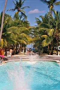Poolanlage des RIU Palace Macao
